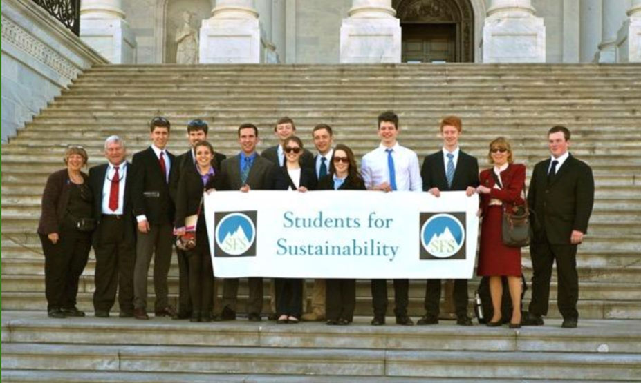 SFSStepsLg4Web Port Townsend High School’s Students For Sustainability club in Washington D.C. in the spring of 2014.